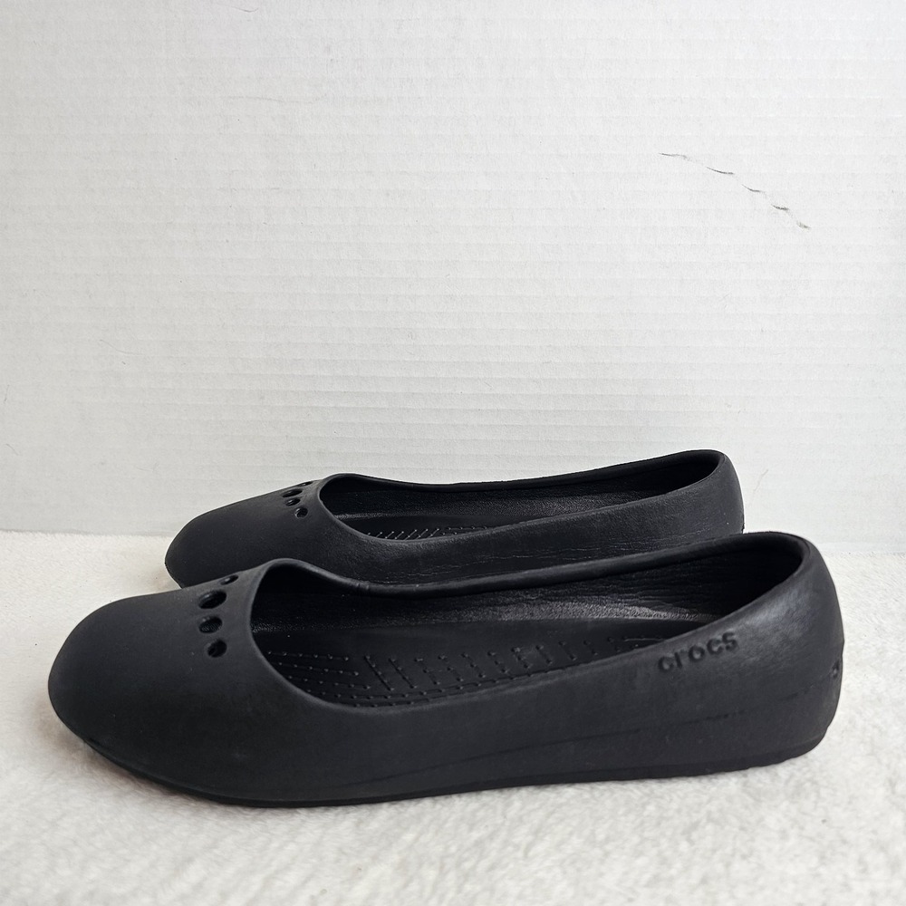 Crocs Womens Comfy Black Ballet Flats Size 9 Lightweight Slip-On Shoes Casual